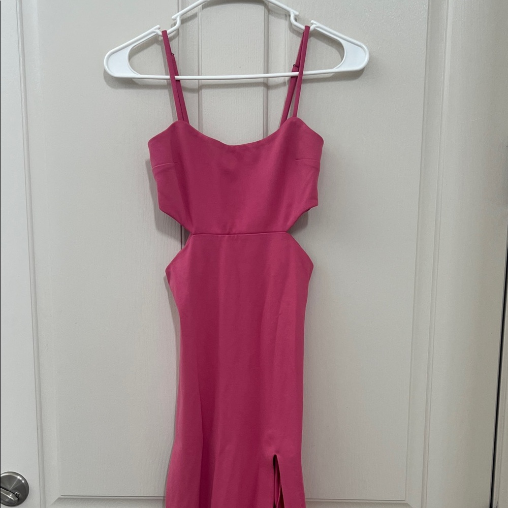 Elegant Pink Sleeveless Dress